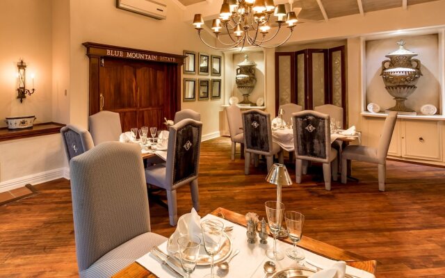 Blue Mountain Luxury Lodge