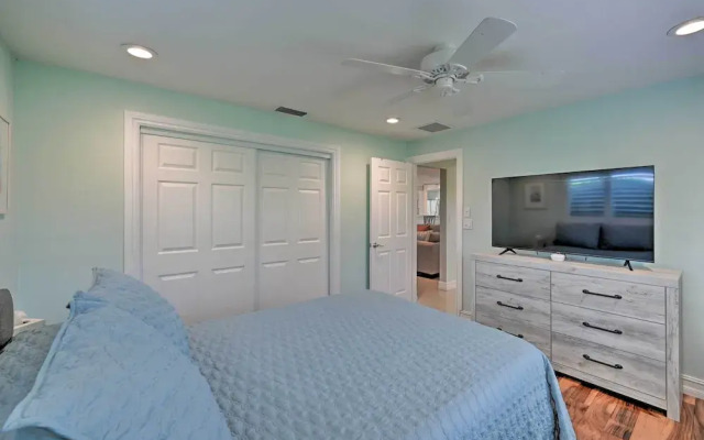 Family-friendly Palm River Estates House!