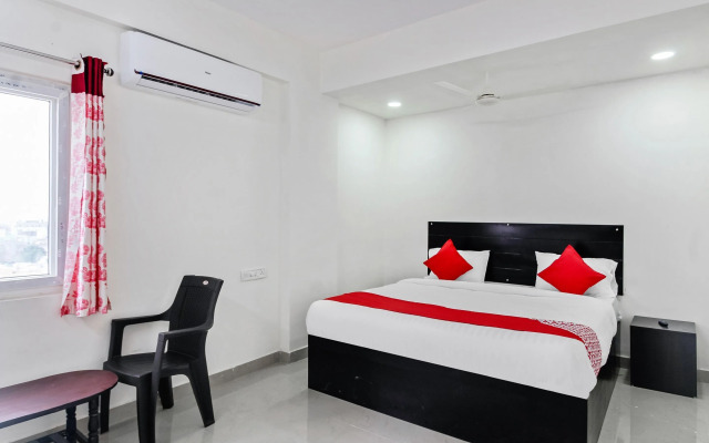 OYO 63021 Hotel Hill 9