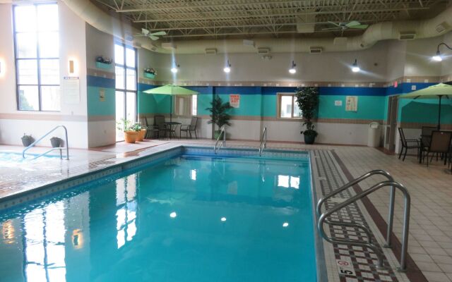 Baymont by Wyndham Fargo