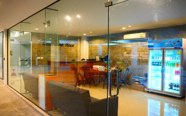 The Glasshouse Place (SHA Extra Plus)
