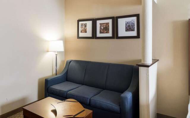 Quality Suites Midland North Loop 250