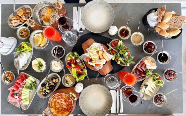 Venzi Ayayorgi Adult Only +15 Hotel