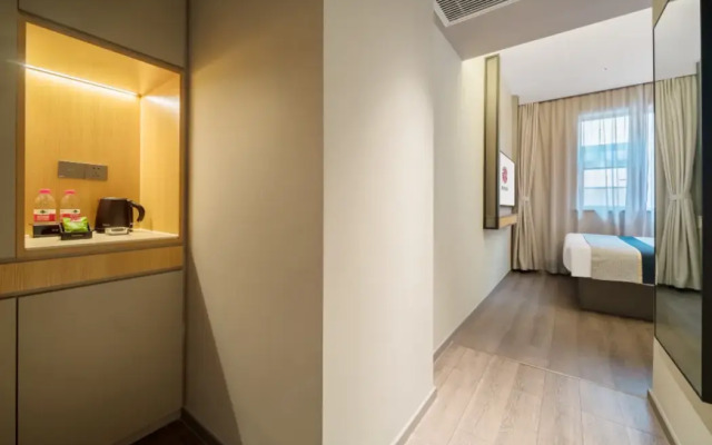 Home Inn Chongqing Shapingba Shinianpan Lantian Hospital