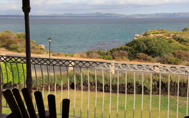 On the Cliff Guest House