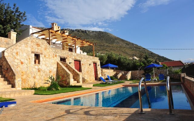 Faskomilia Villa
