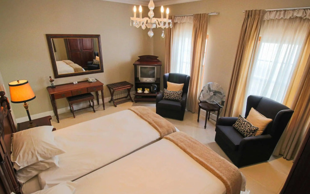 The Victorian 1906 Hotel