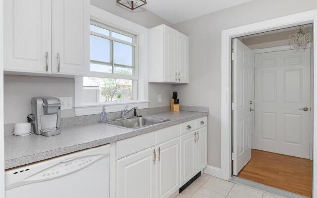 The Cove at Rockport Hotel