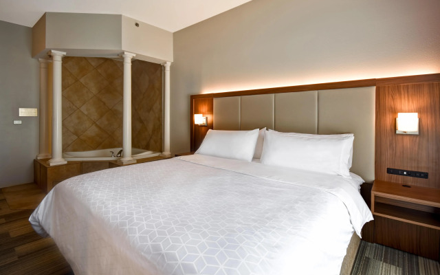 Holiday Inn Express & Suites Schererville by IHG