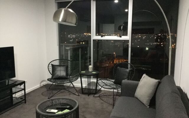 Sub Penthouse On Barkly Street