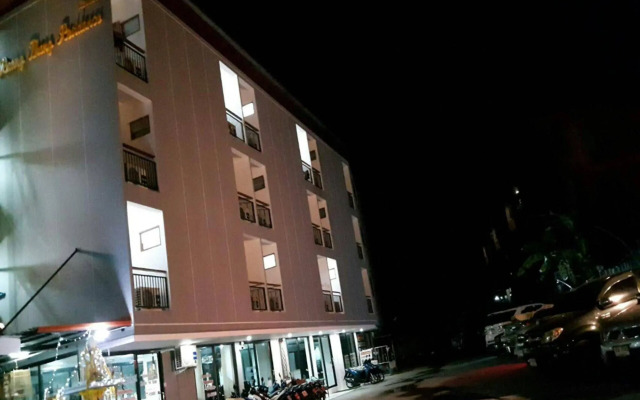 Ruang Thong Residence