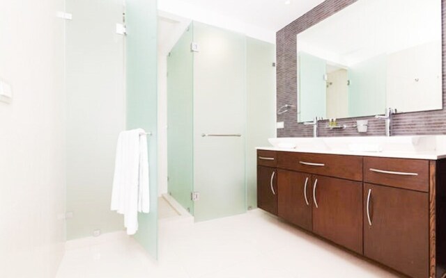 Marea Azul Condominium by ChezPlaya
