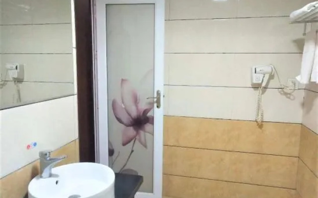 8 Days Holiday Hotel Furong Town