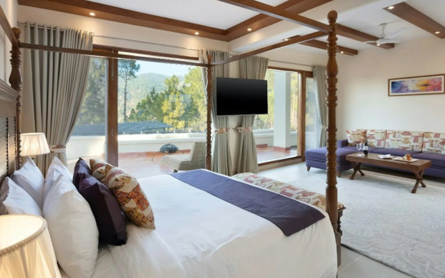 Suryavilas Luxury Resort & Spa