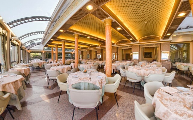 Hotel Astoria