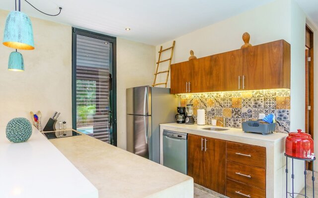 Magazine-worthy Villa Ponderosa with Private Pool & Gated Area