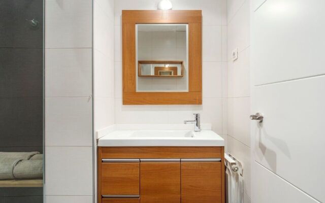 Centric Apartment Fira