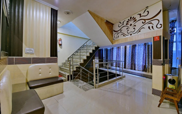 OYO 5851 Mehfil Hotel