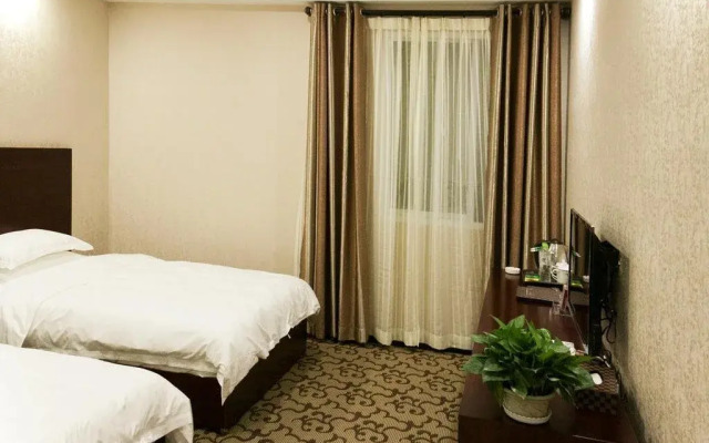 Liangjiang Shiguang Inn