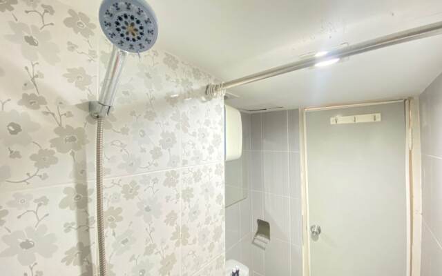 Roomy 2BR Apartment at Jarrdin Cihampelas Apartment