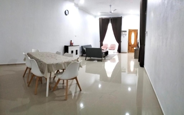 Wipah Guest House in Kampung Lundang, Kota Bharu – Guest Rooms – Kota Bharu