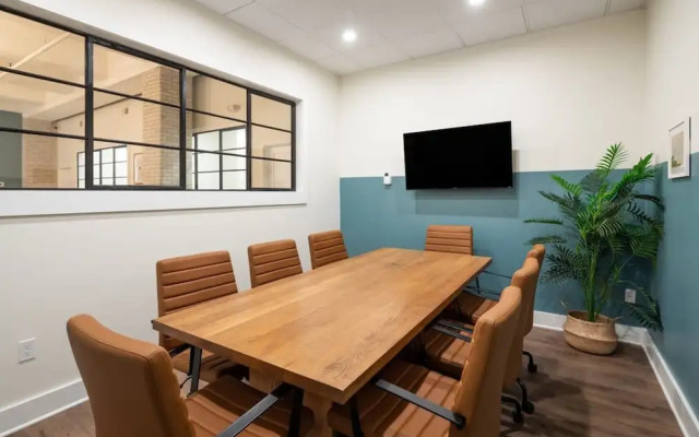 Sosuite 2BR Apt w W/d, Gym, Lounge