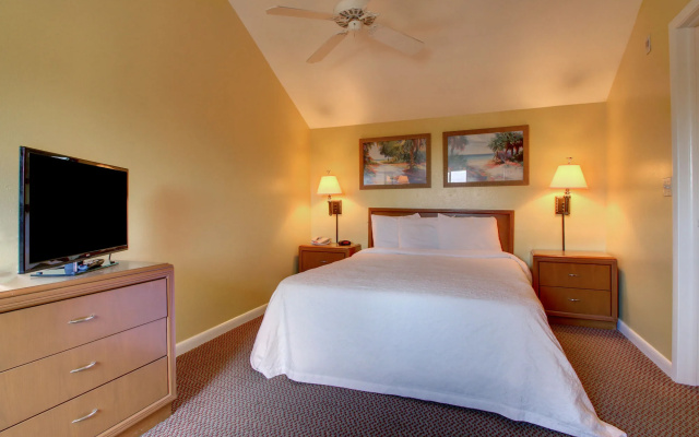 Waterside Suites & Marina