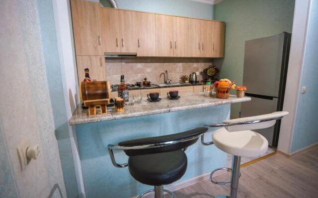 Happy Hub Apartment