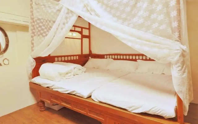 Moon House Tainan