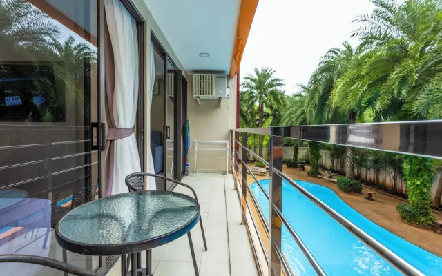 9 Swimming Pools Beach  kids Club c116