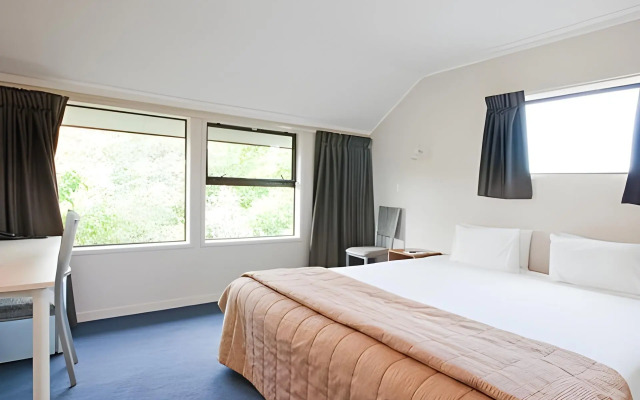 Mount Richmond Hotel
