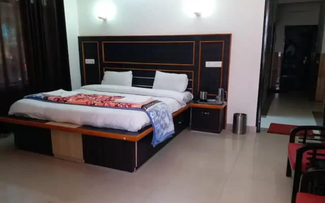 Hotel Bias Pushap - Banikhet