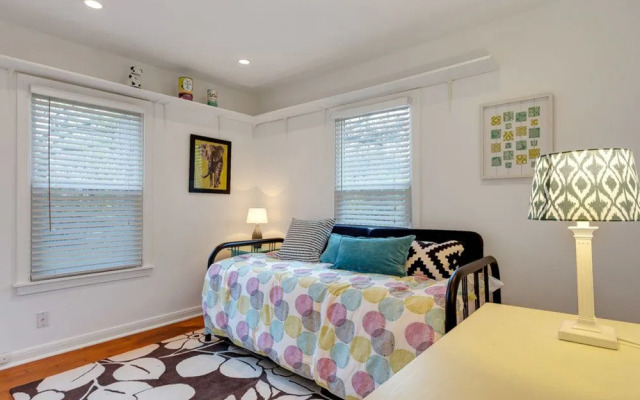 Rosedale House by RedAwning