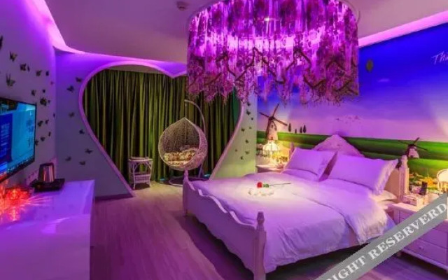 SET Chain Hotel (Xiangyang Qiaoying Yunxing Road)