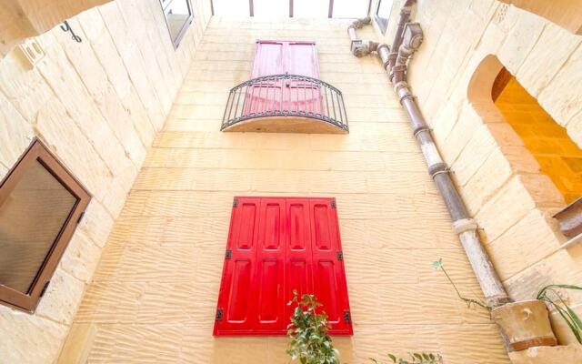 Villa With 5 Bedrooms In In Nadur, With Private Pool And Wifi