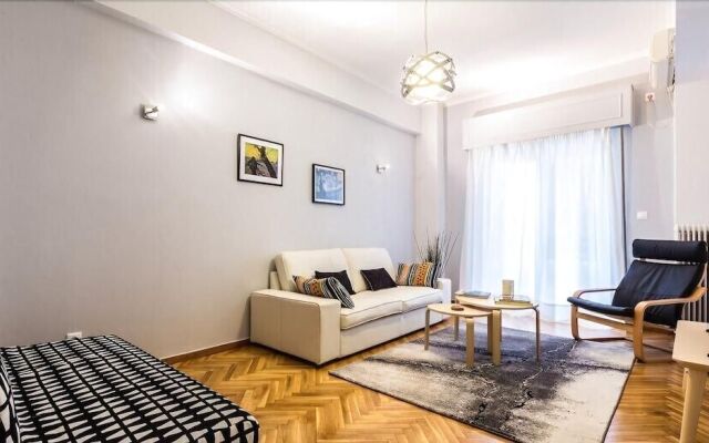 Brand new apartment with one bedroom next to Metro