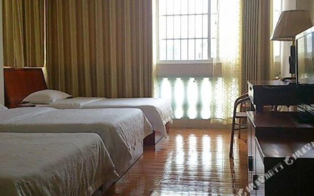 Riyuehe Hostel