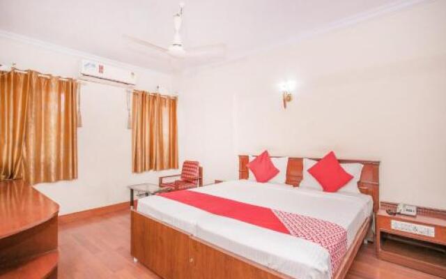OYO 10394 Hotel Geo