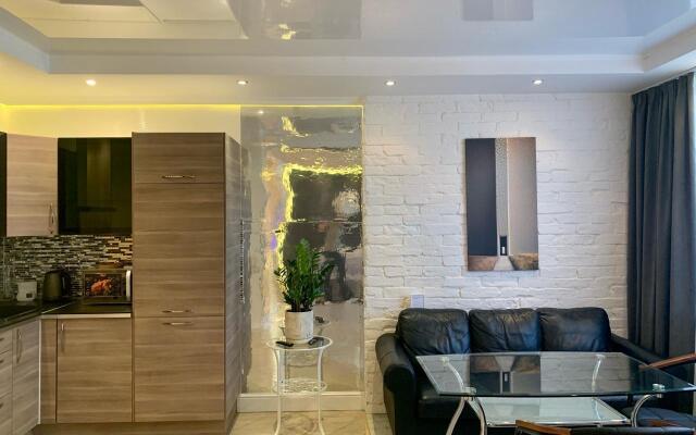 Апартаменты на улице Родионова 192