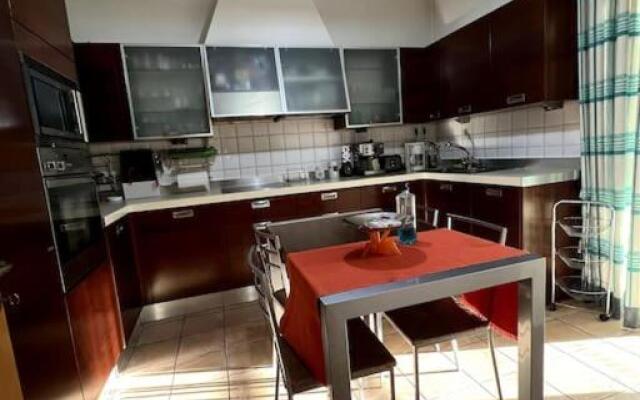 Central Luxury Apartment with huge balcony