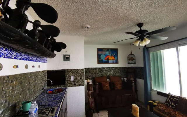 Brisas Beachfront Studios In Hotel Zone