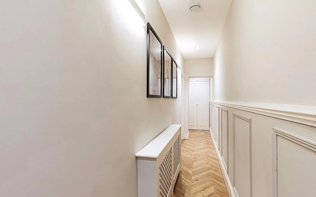 Beautiful Two Bedroom Abode in Notting Hill