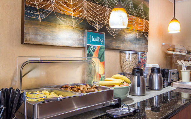 Maine Evergreen Hotel, Ascend Hotel Collection