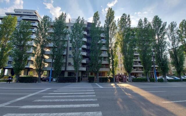 Mamaia Miraj E1