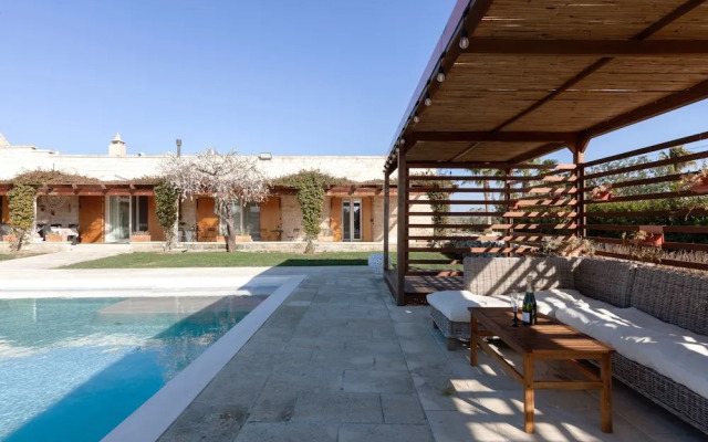 Masseria Misocampo With Garden And Pool