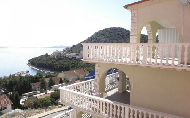 Josip - sea View - SA1