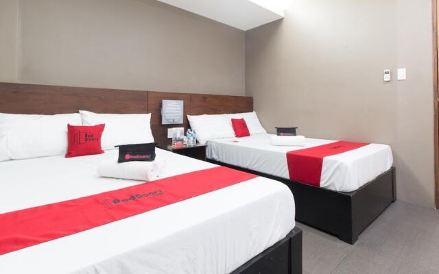 RedDoorz Plus near Laoag International Airport