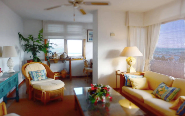Waterfront Playamar Apartments