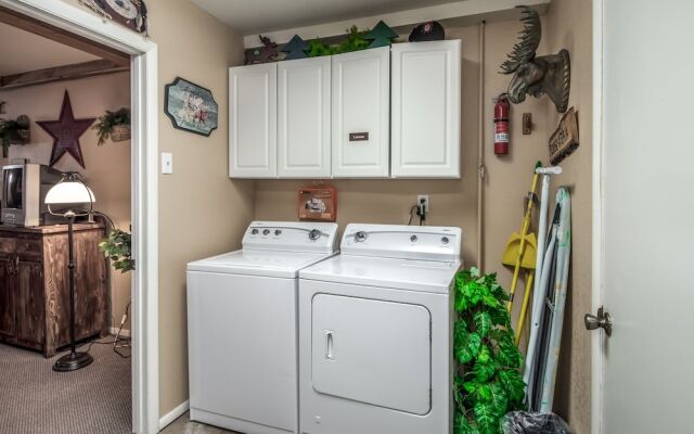 MOOSE3 - Three Bedroom Townhome