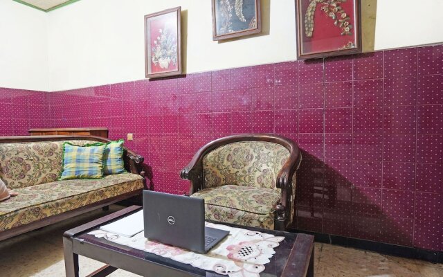 OYO Life 91859 Kost Budhe Syariah